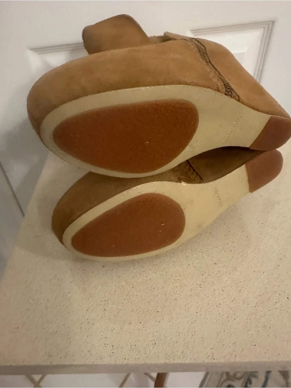 Koolaburra by UGG Women’s Suede Wedge Ankle Boots Size 9